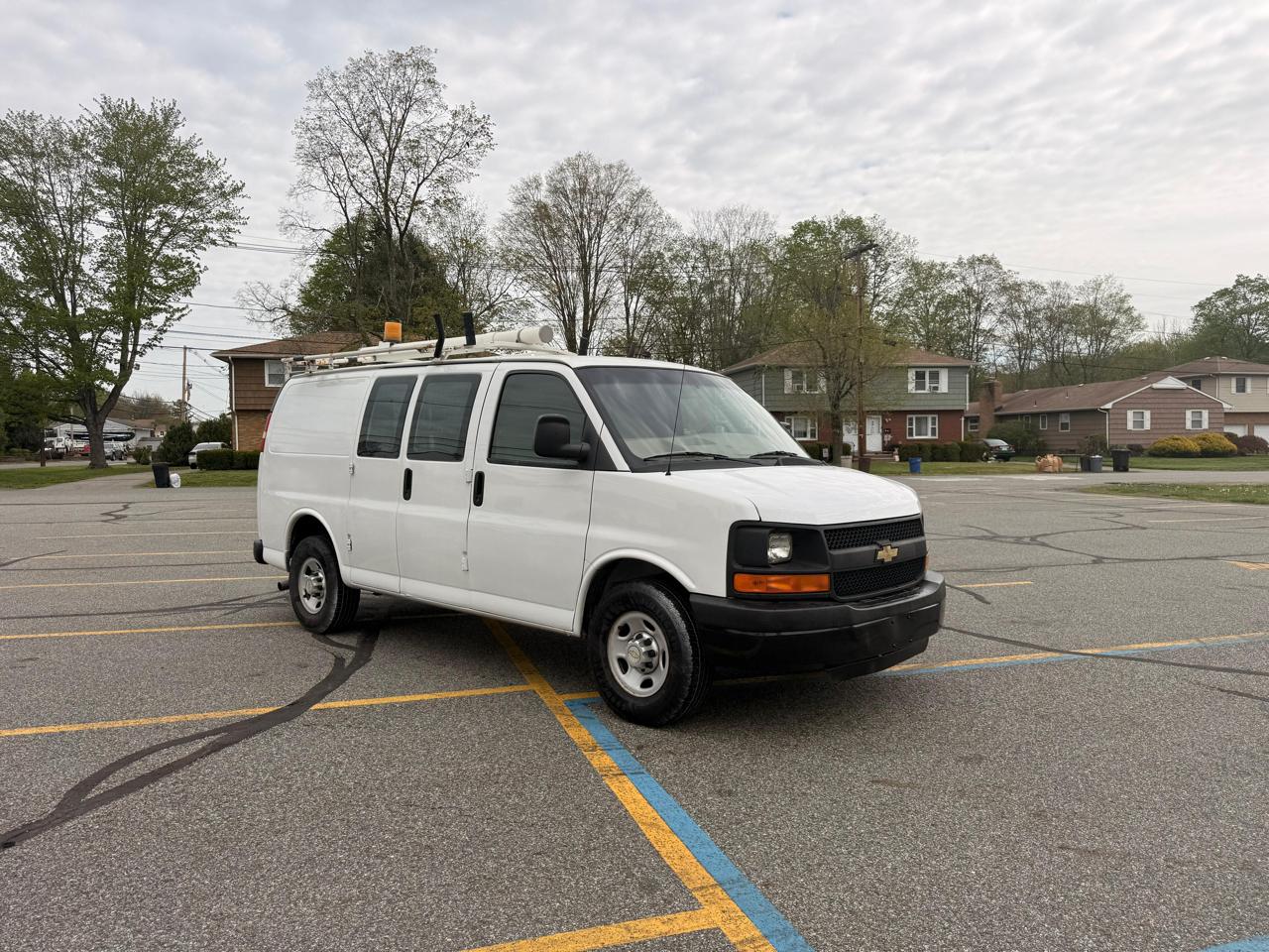 Chevrolet Express 2500 Cargo 2011