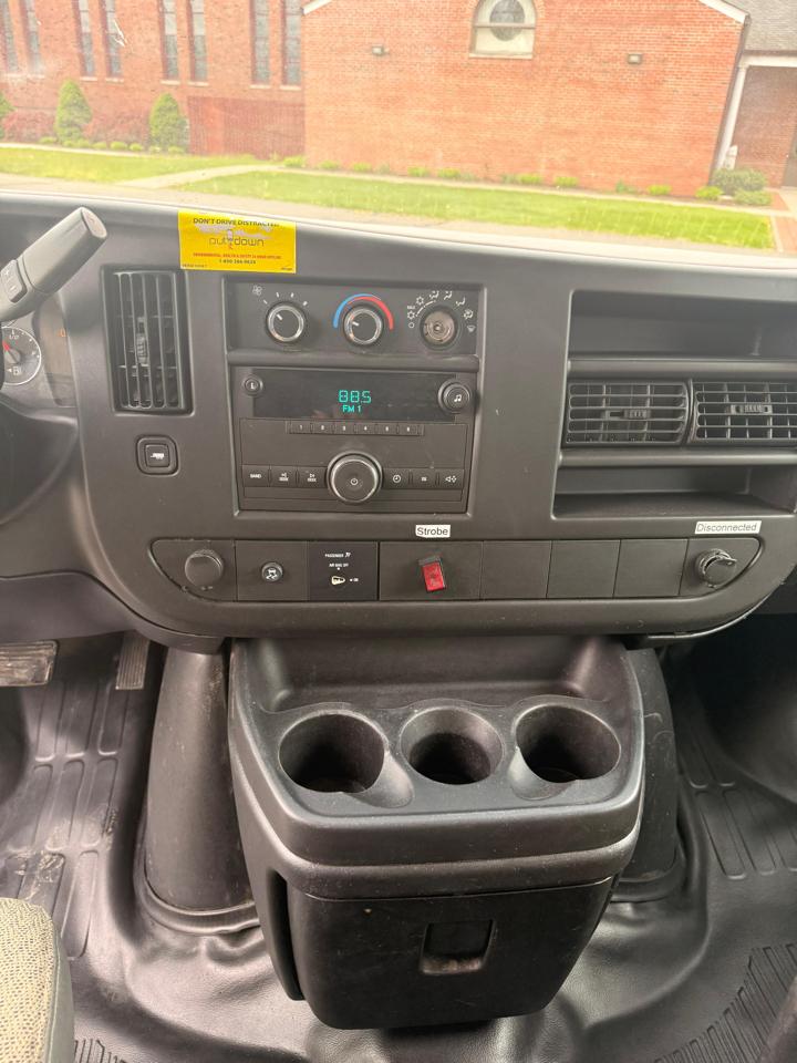 Chevrolet Express 2500 Cargo 2011