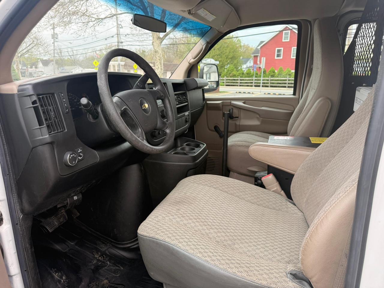 Chevrolet Express 2500 Cargo 2011