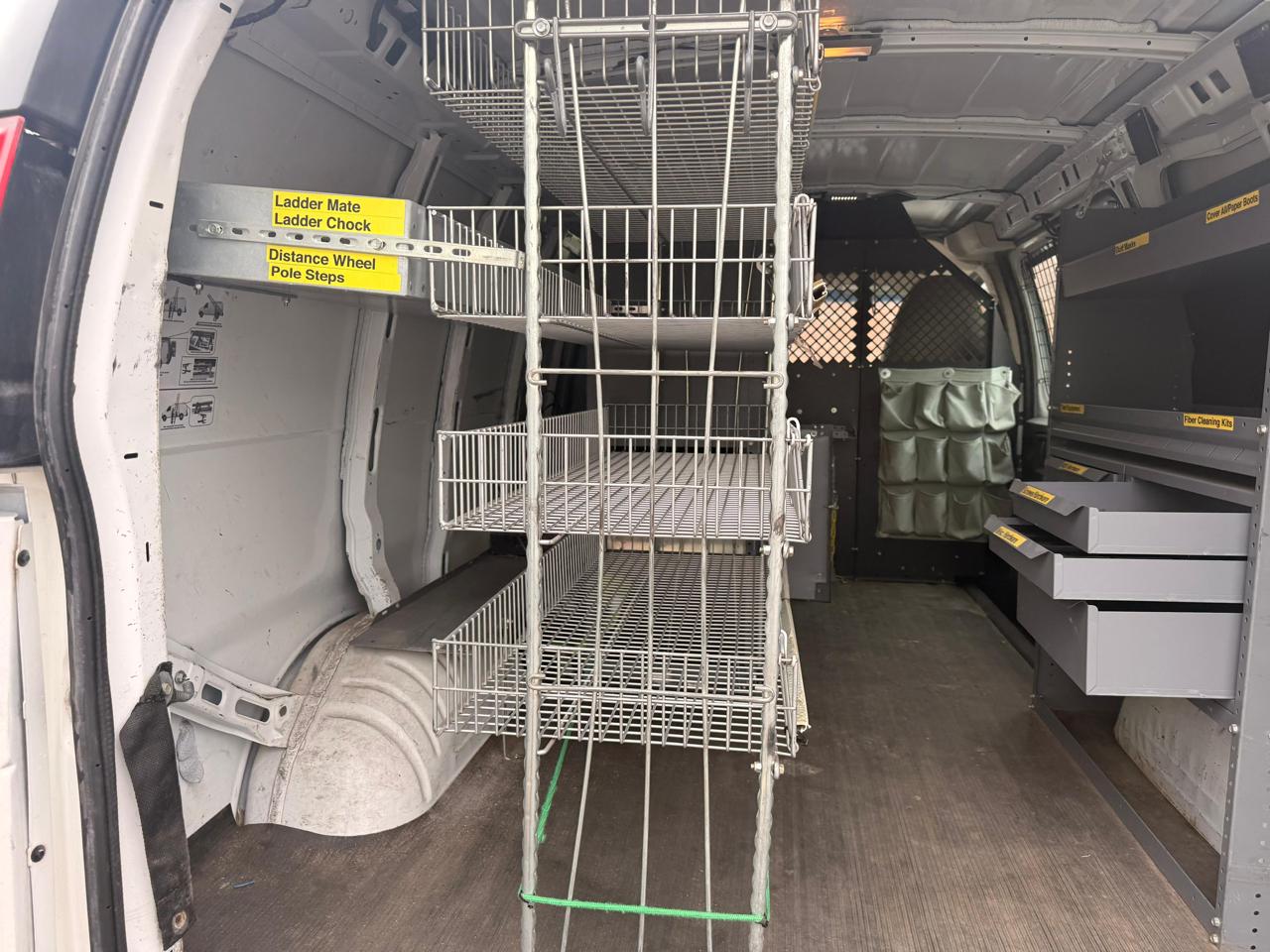 Chevrolet Express 2500 Cargo 2011