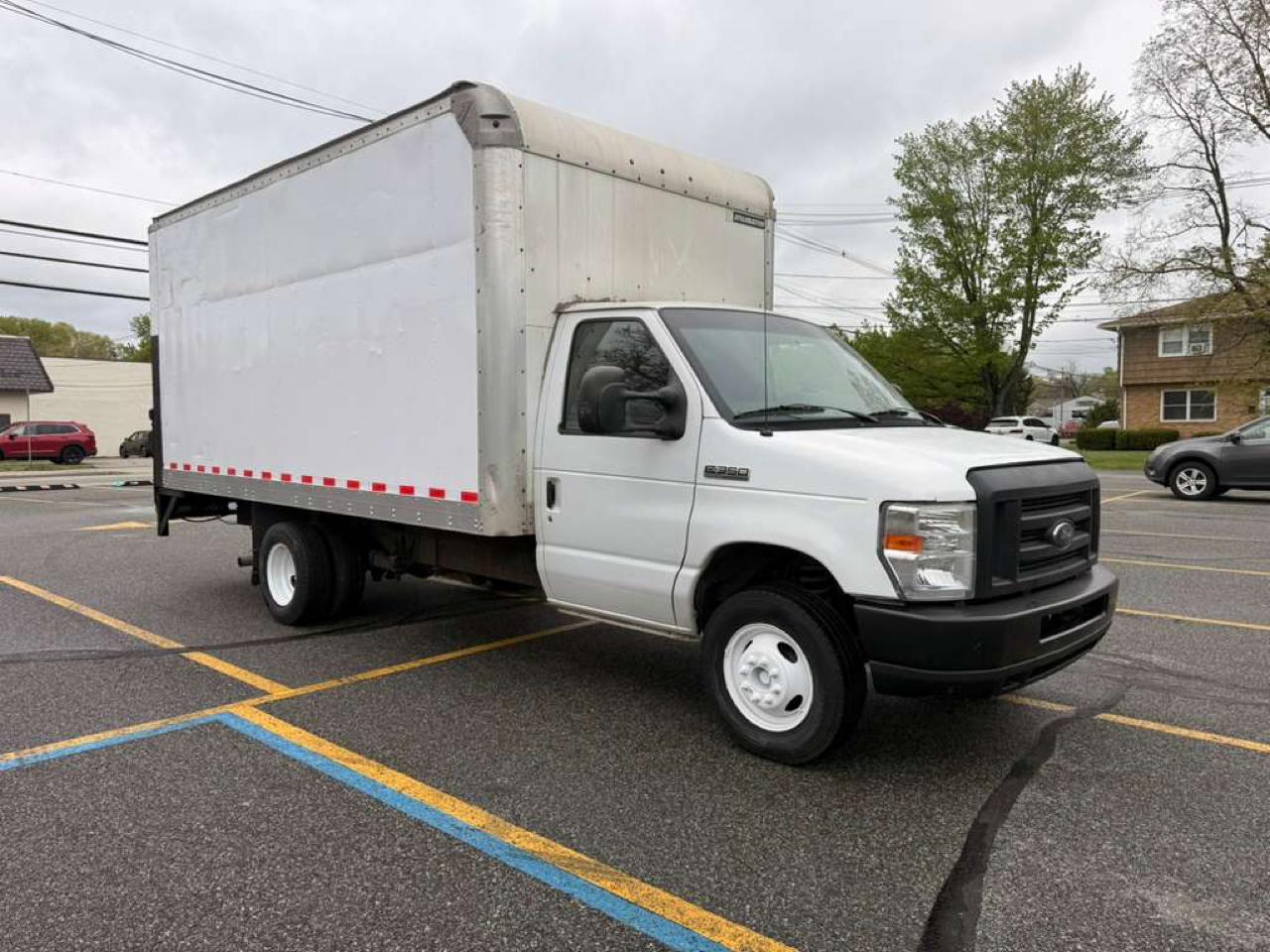 Ford Econoline E-350 Super Duty 2018