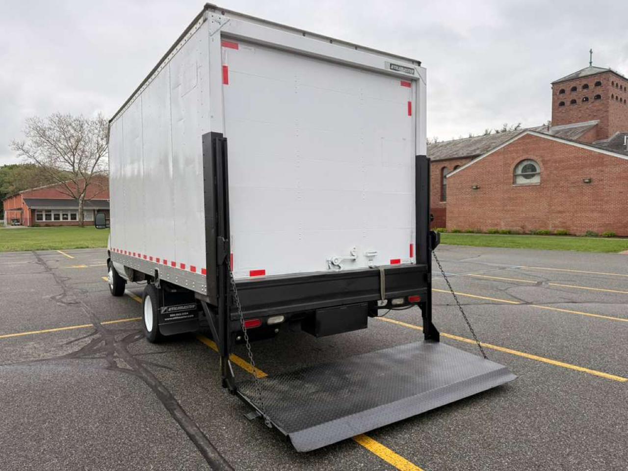 Ford Econoline E-350 Super Duty 2018