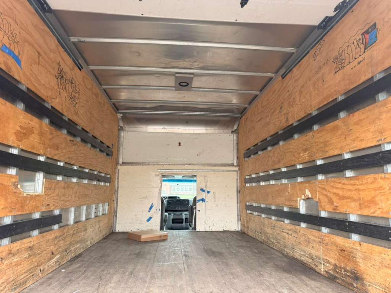 Ford Econoline E-350 Super Duty 2018