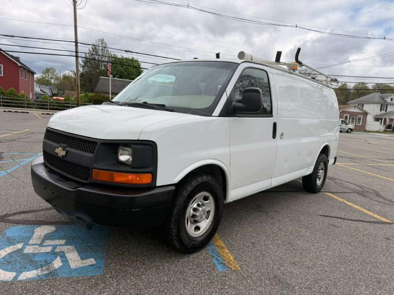 Chevrolet Express 2500 Cargo 2011