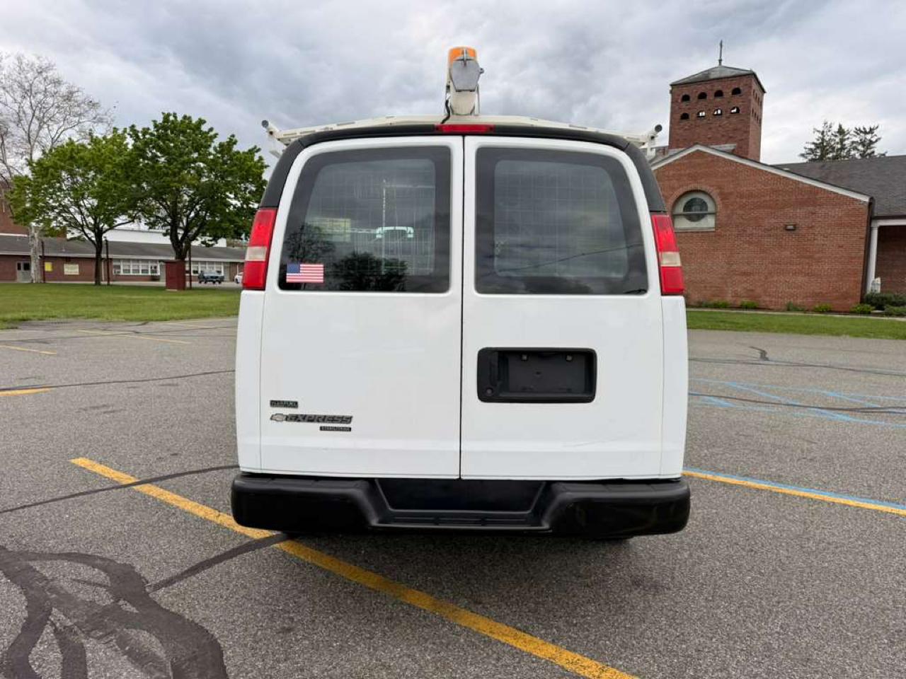 Chevrolet Express 2500 Cargo 2011