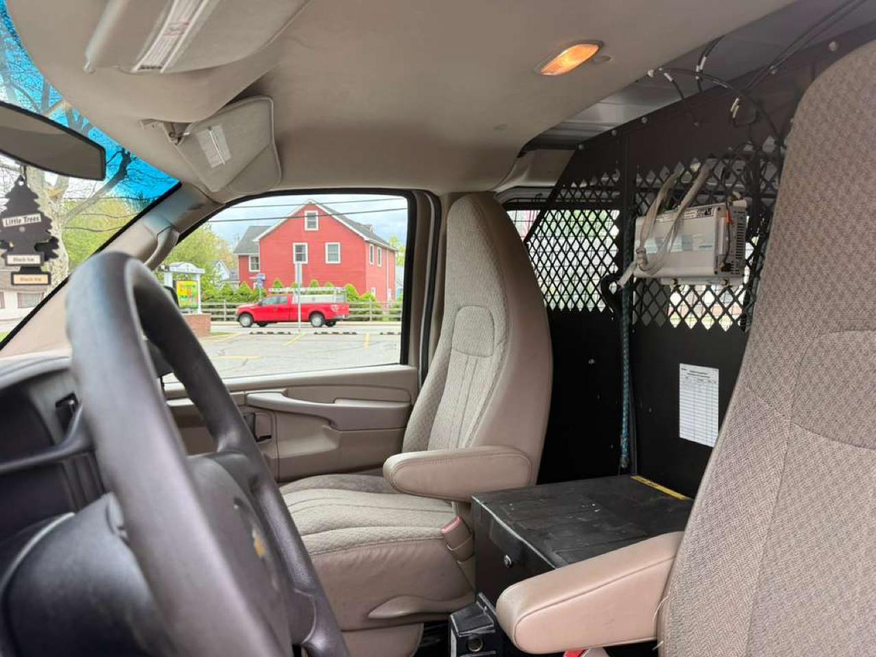 Chevrolet Express 2500 Cargo 2011