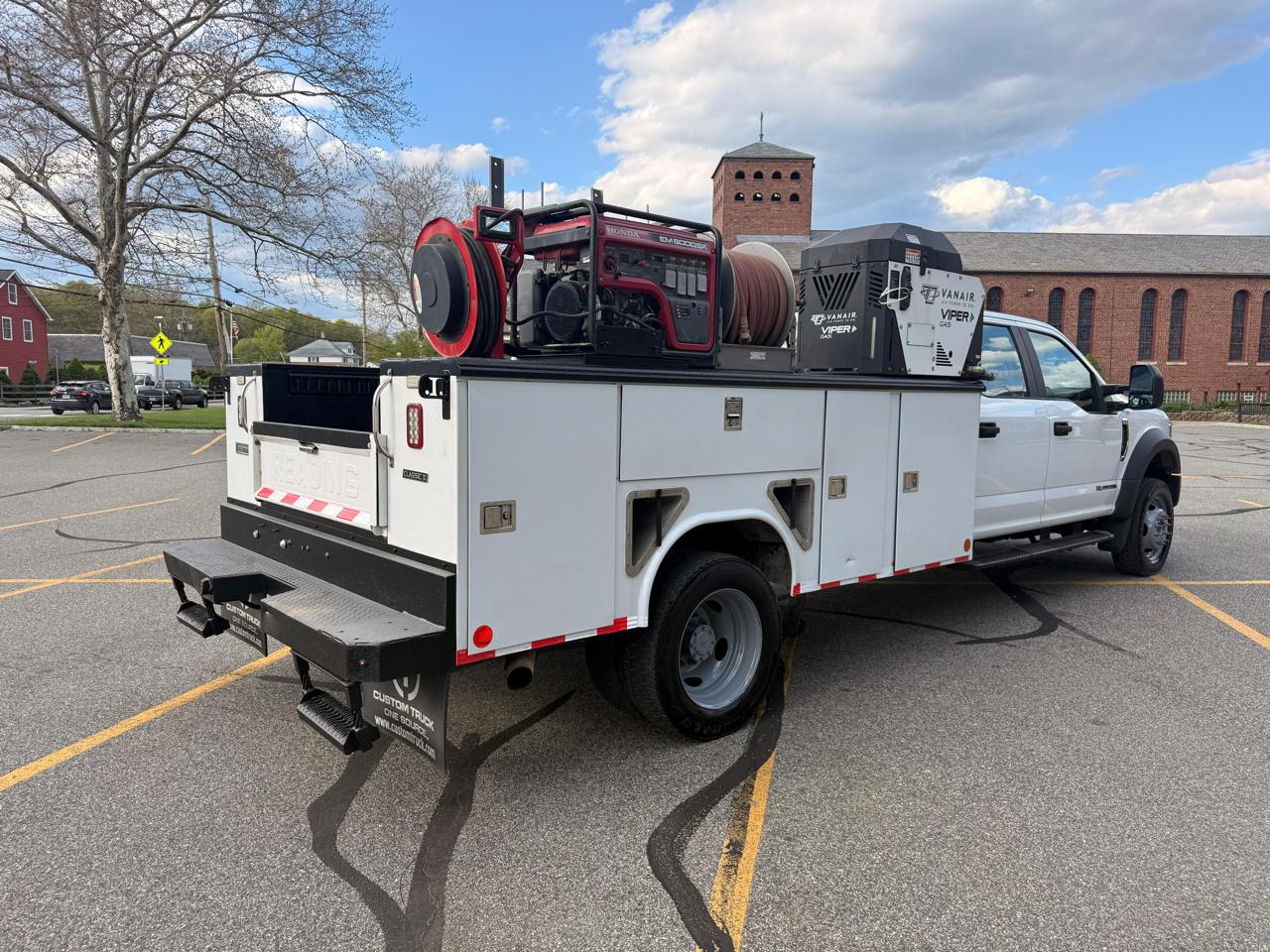 Ford F-550 Crew Cab DRW 4WD 2021