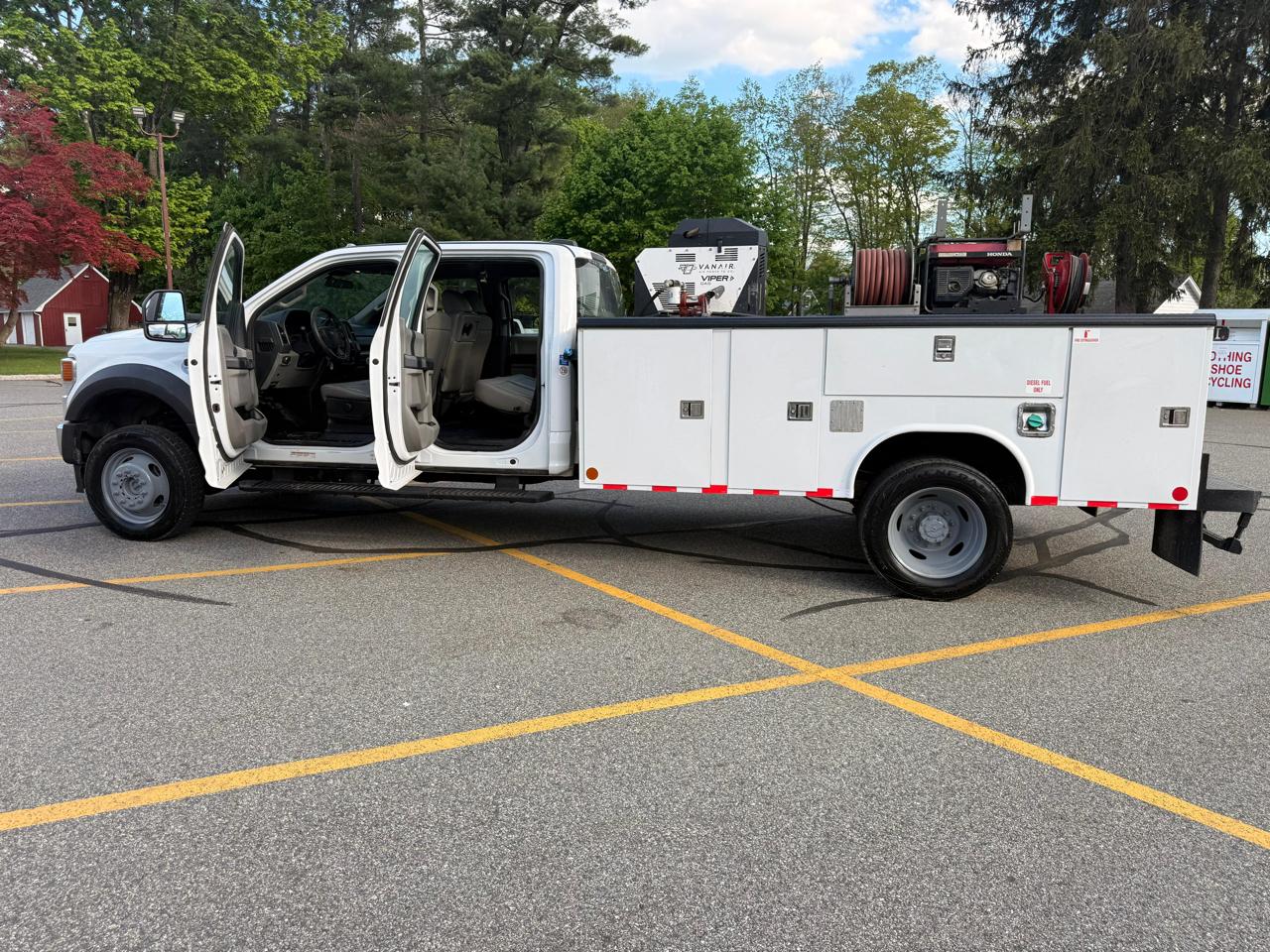 Ford F-550 Crew Cab DRW 4WD 2021