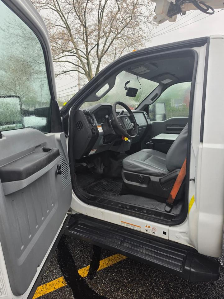 Ford F-450 SD Regular Cab DRW 2WD 2015