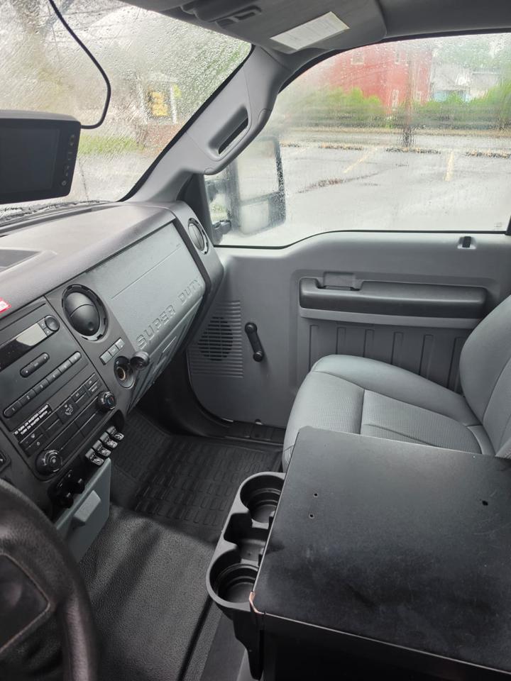 Ford F-450 SD Regular Cab DRW 2WD 2015