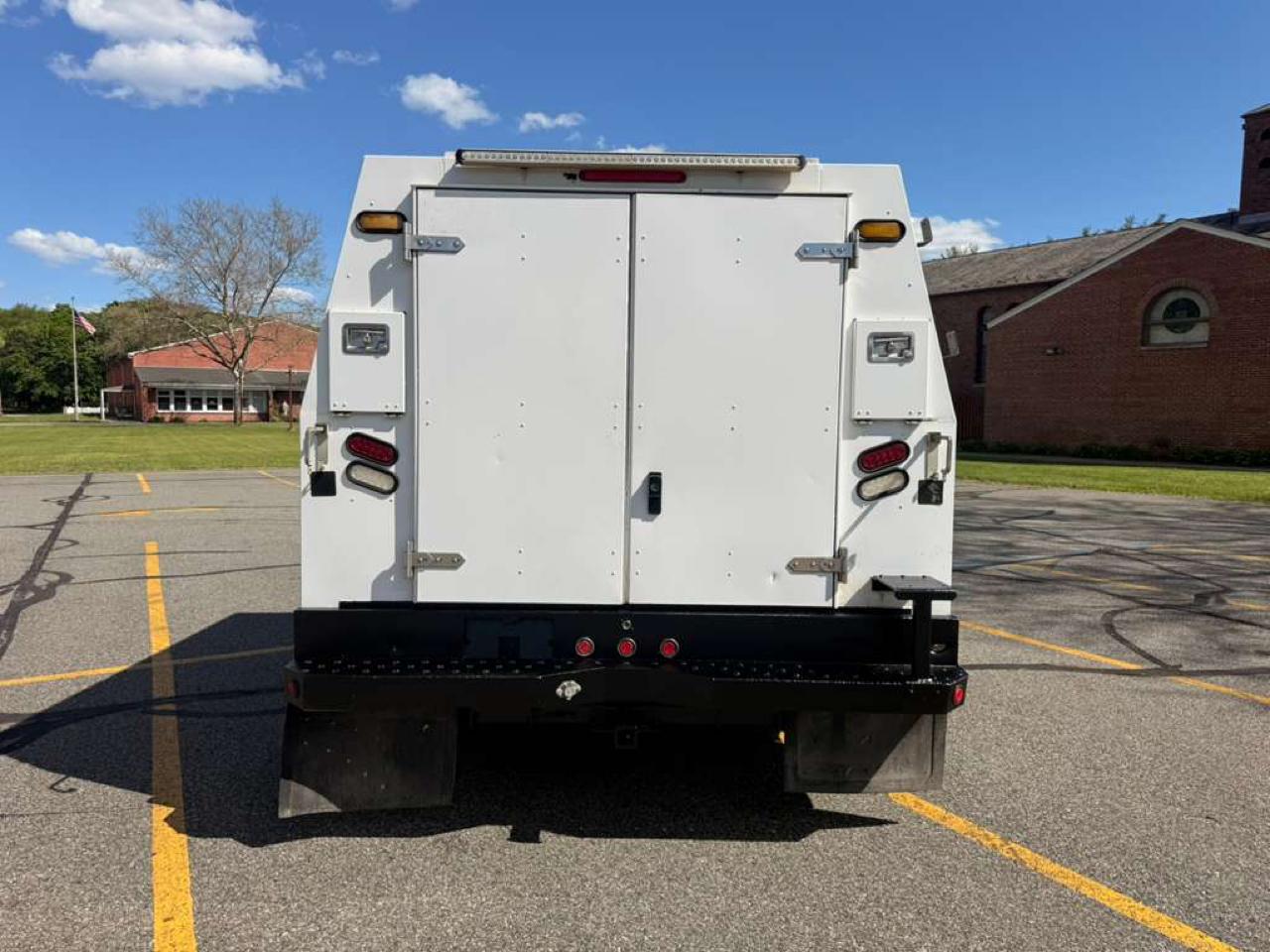 RAM 3500 Regular Cab 2WD SWB DRW 2016