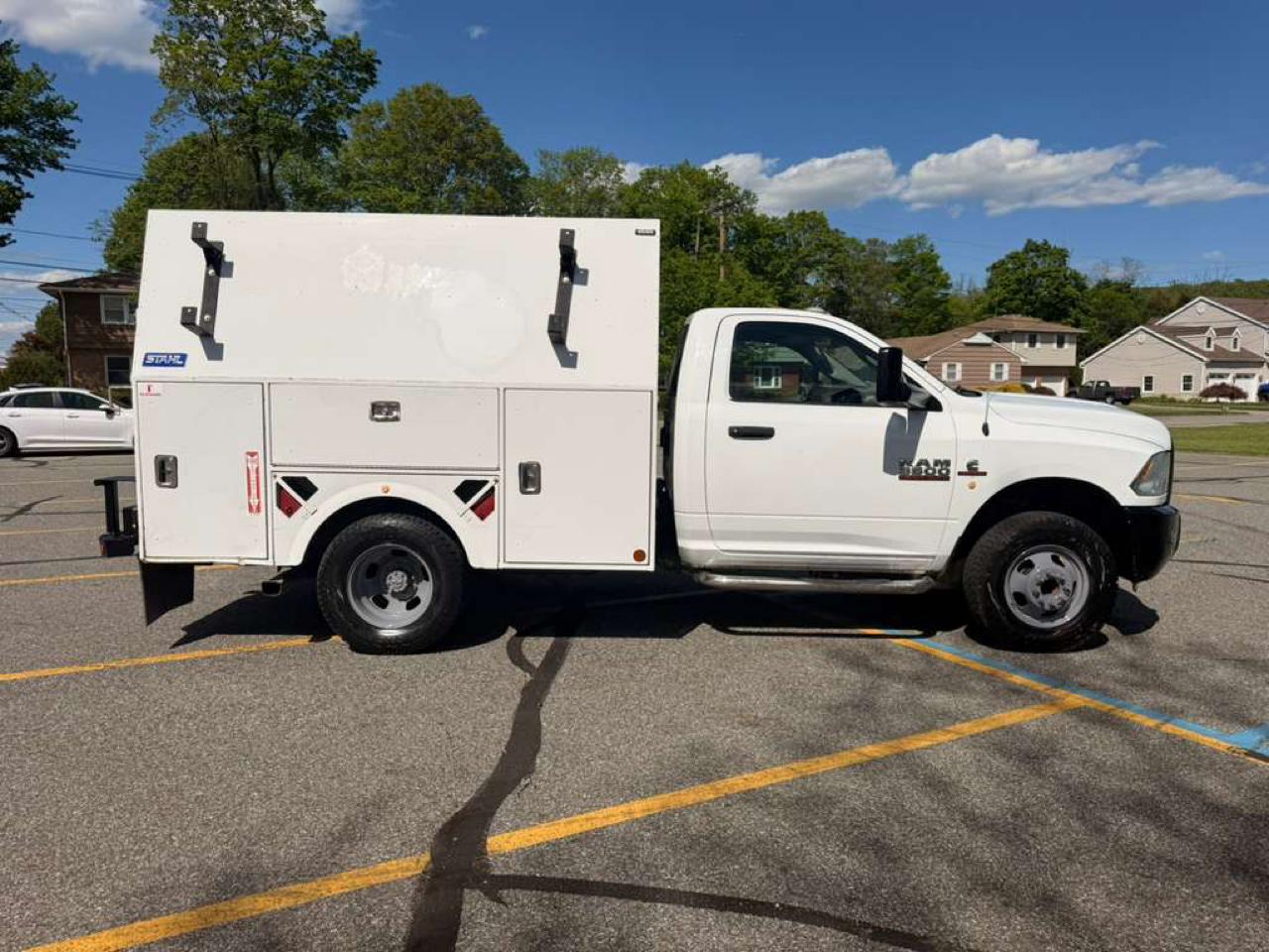 RAM 3500 Regular Cab 2WD SWB DRW 2016