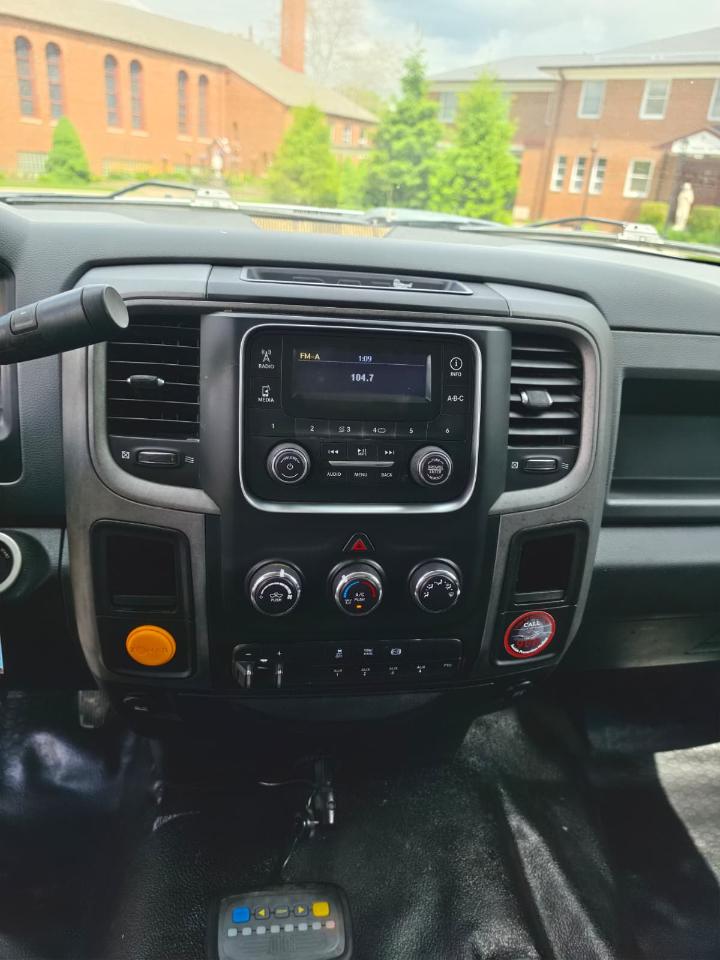 RAM 3500 Regular Cab 2WD SWB DRW 2016