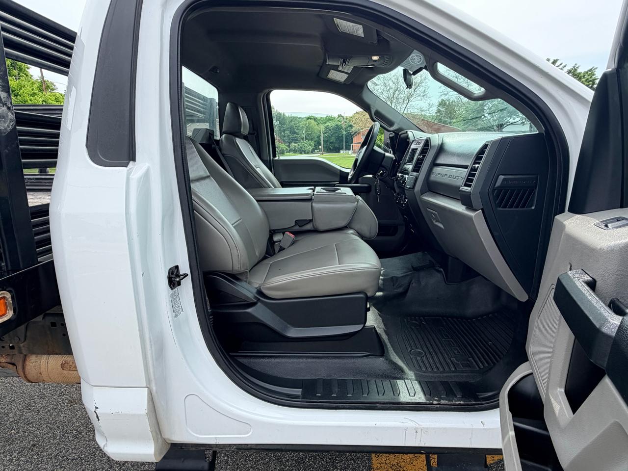Ford F-450 SD Regular Cab DRW 2WD 2018