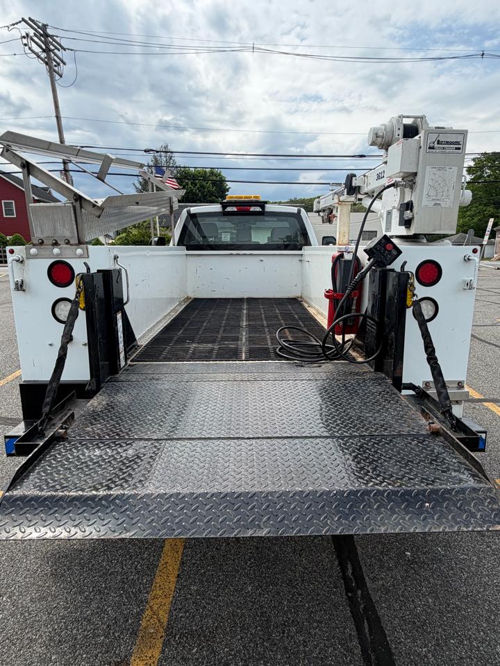 Ford F-550 Regular Cab DRW 4WD 2017