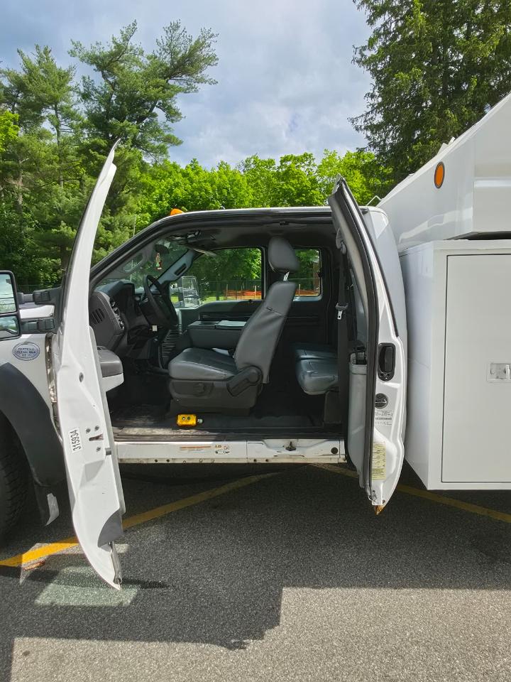 Ford F-550 SuperCab DRW 4WD 2015