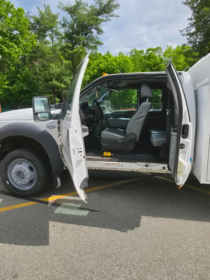 Ford F-550 SuperCab DRW 4WD 2015