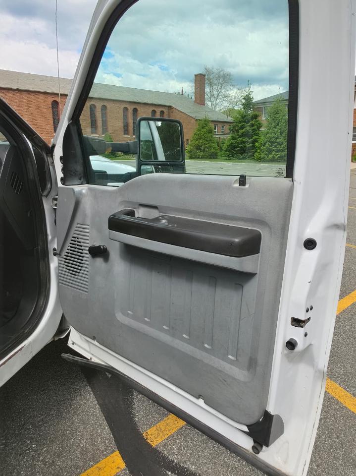 Ford F-550 SuperCab DRW 4WD 2015