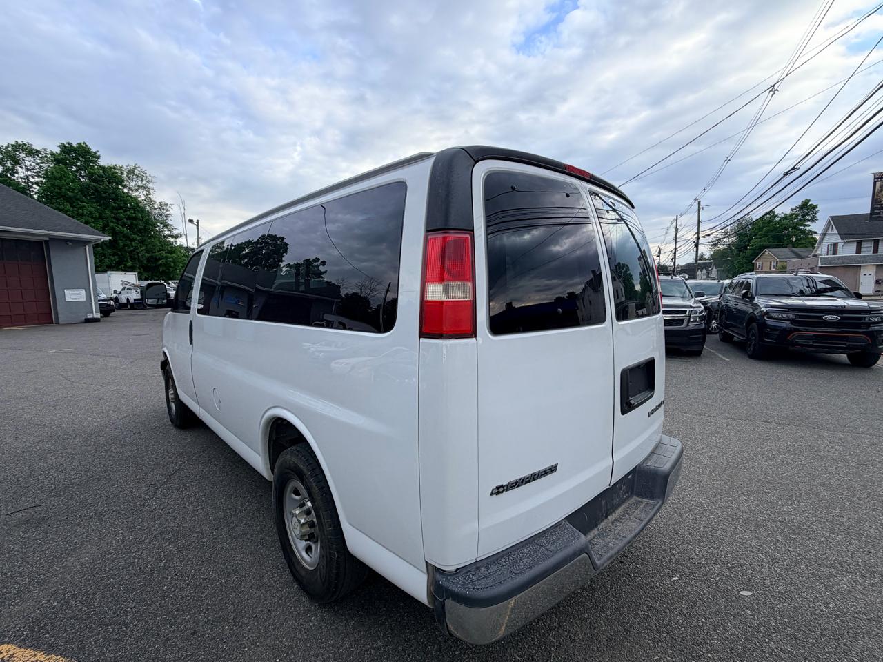 Chevrolet Express LT 3500 2015