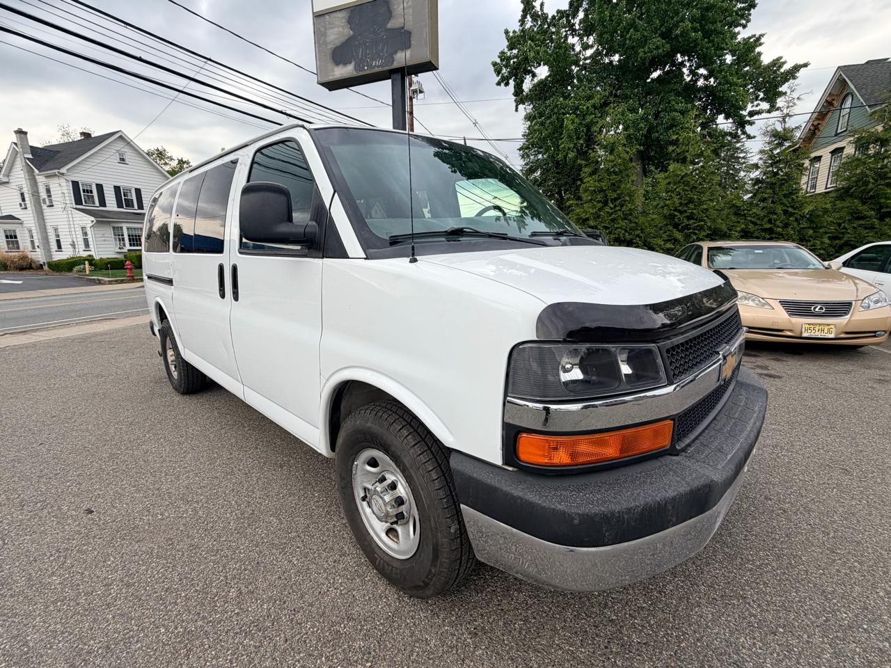 Chevrolet Express LT 3500 2015