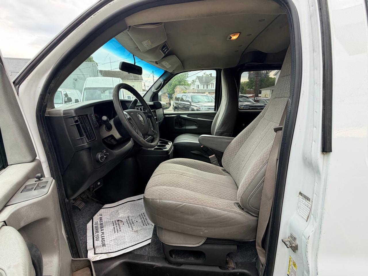 Chevrolet Express LT 3500 2015