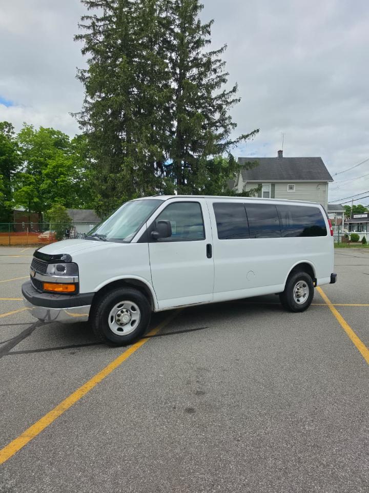 Chevrolet Express LT 3500 2015