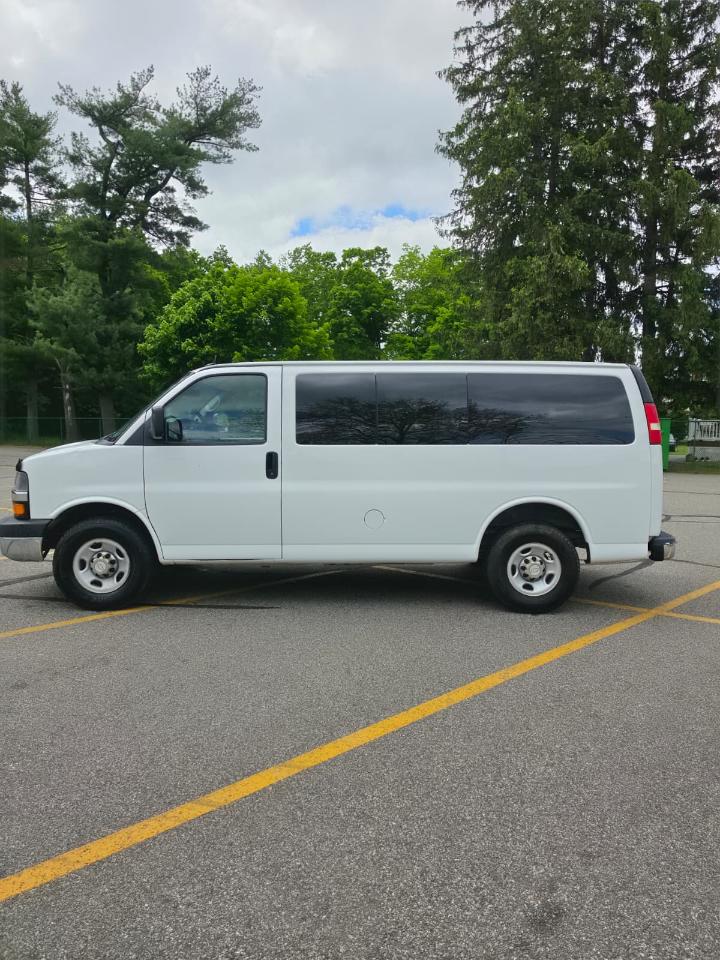 Chevrolet Express LT 3500 2015