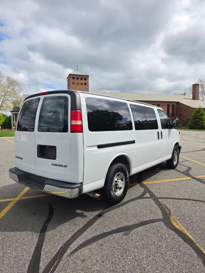 Chevrolet Express LT 3500 2015