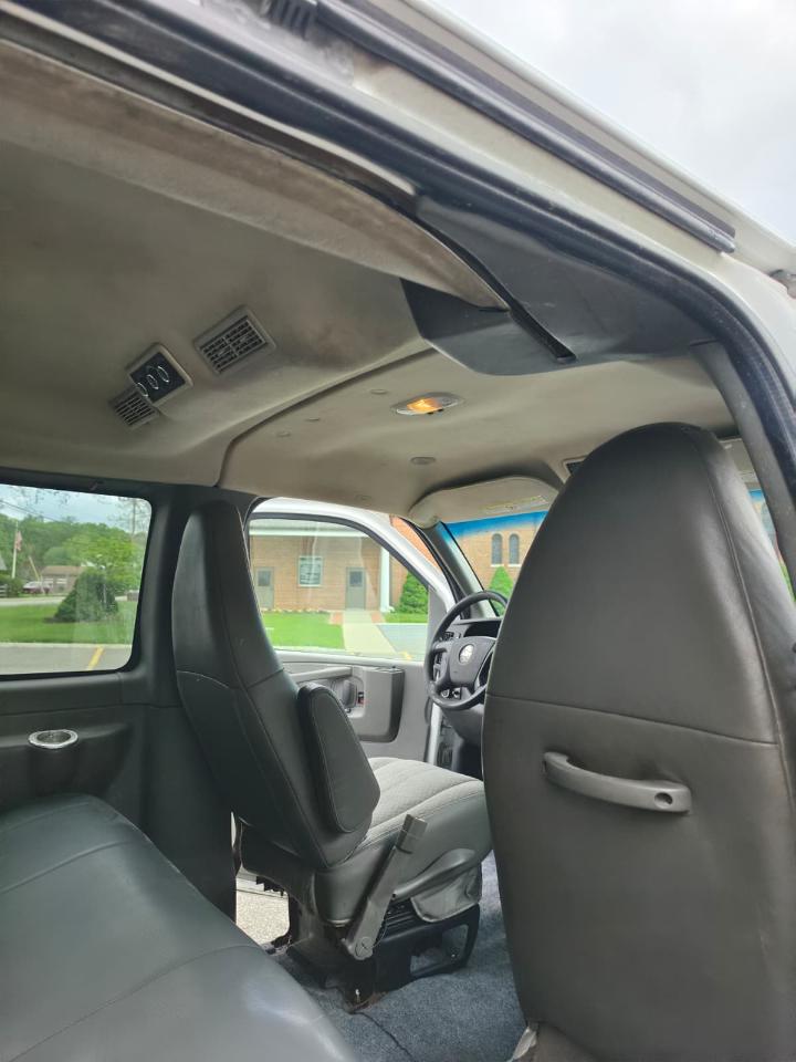 Chevrolet Express LT 3500 2015