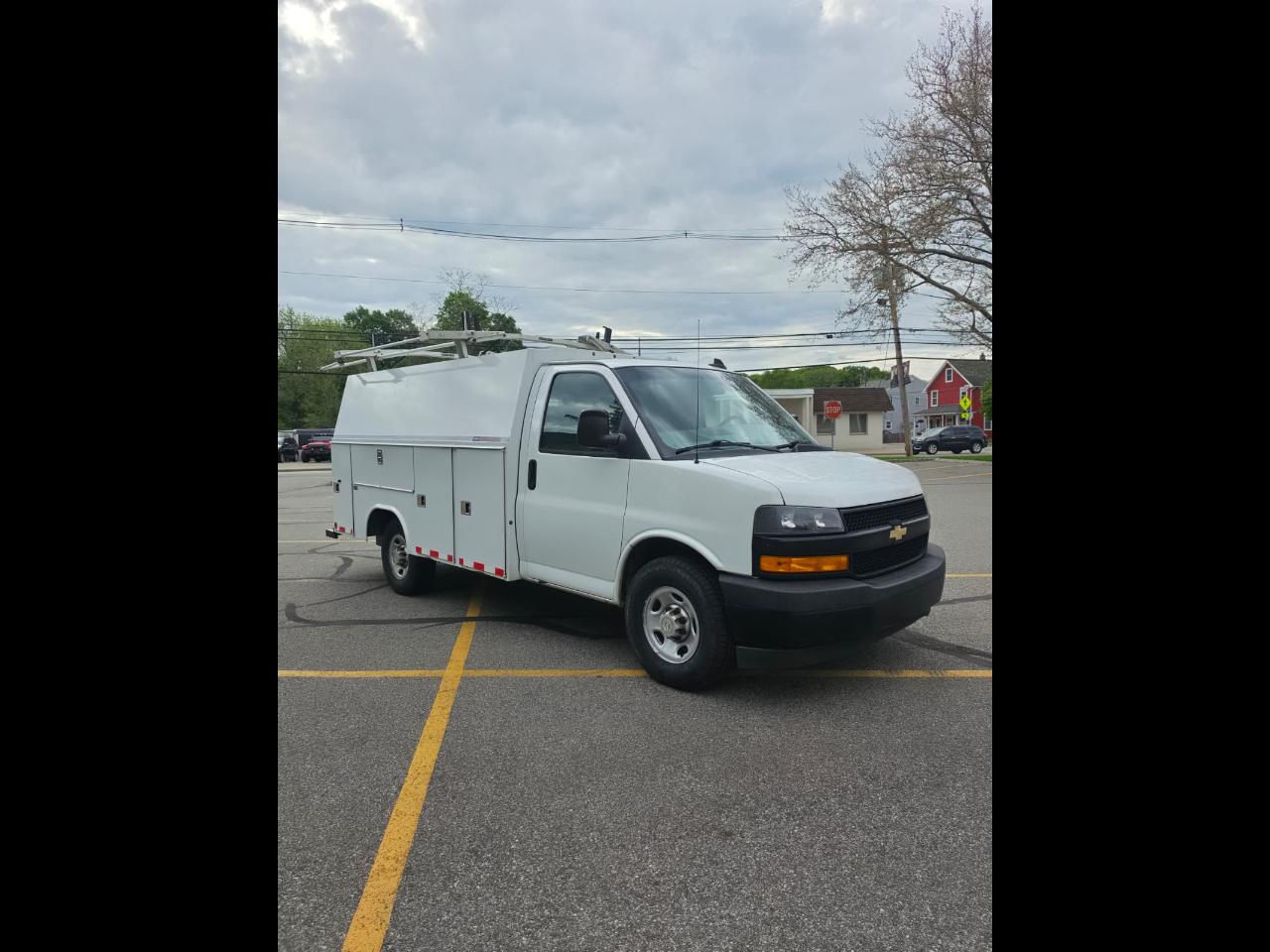 Chevrolet Express G3500 139" 2020