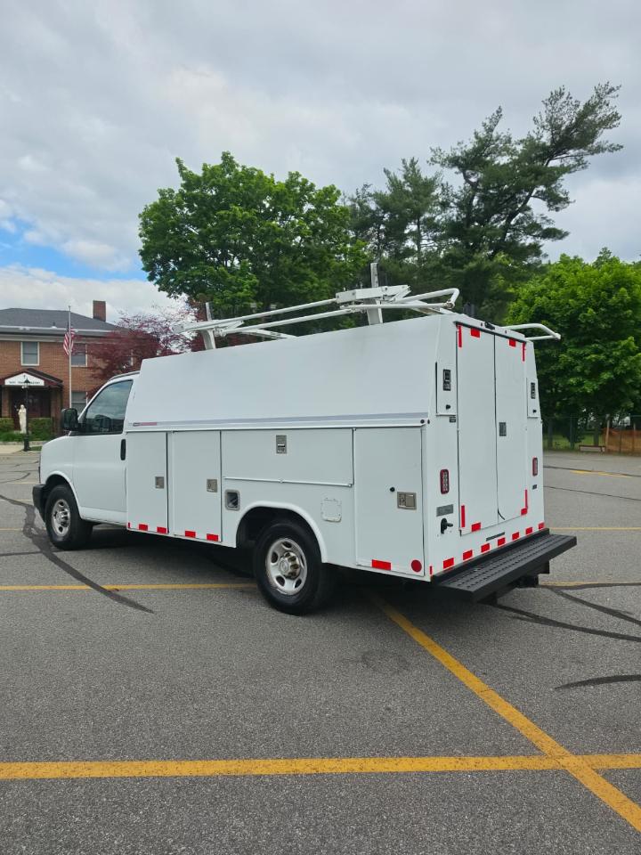 Chevrolet Express G3500 139" 2020