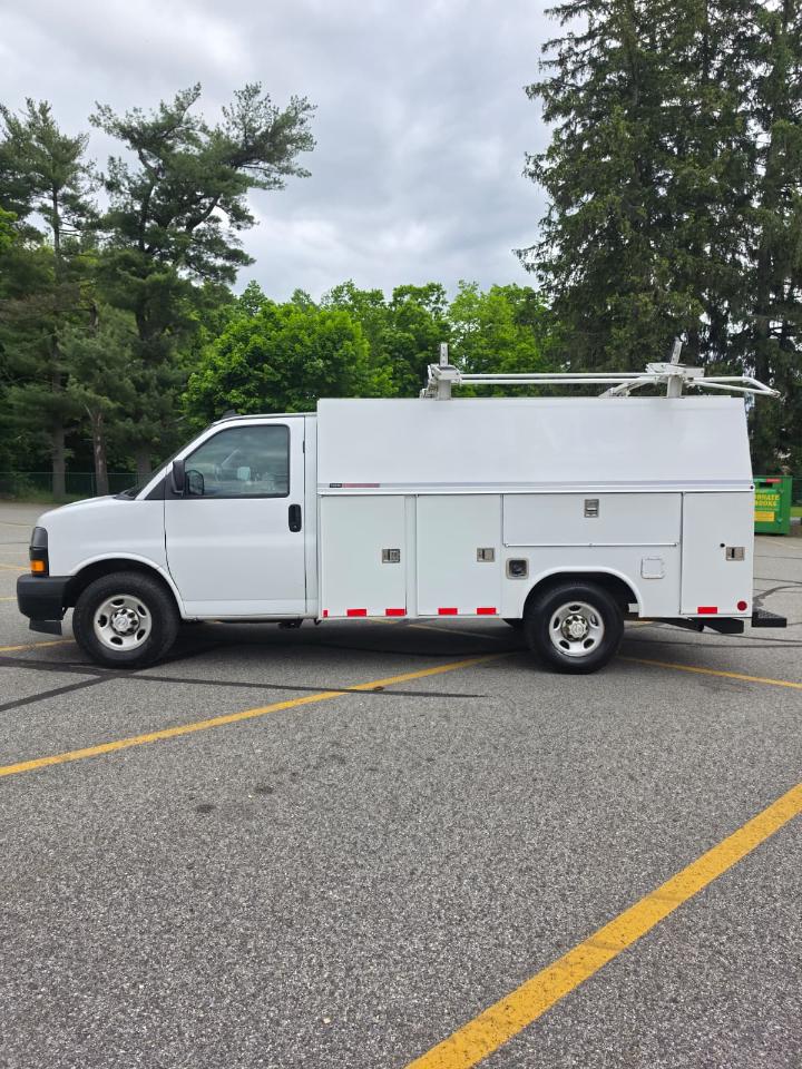 Chevrolet Express G3500 139" 2020