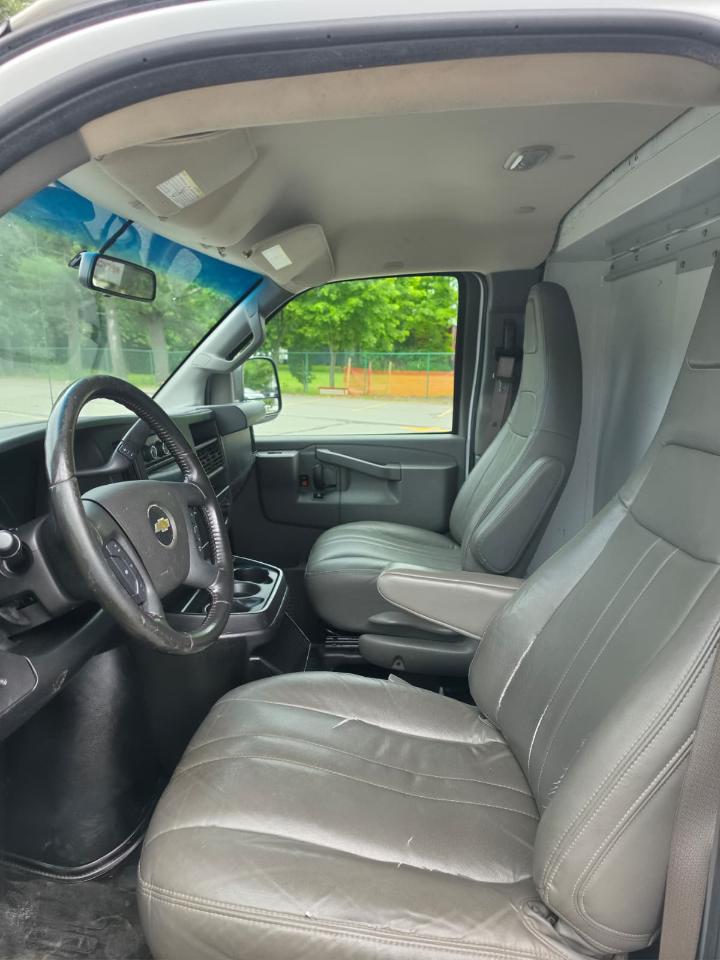 Chevrolet Express G3500 139" 2020