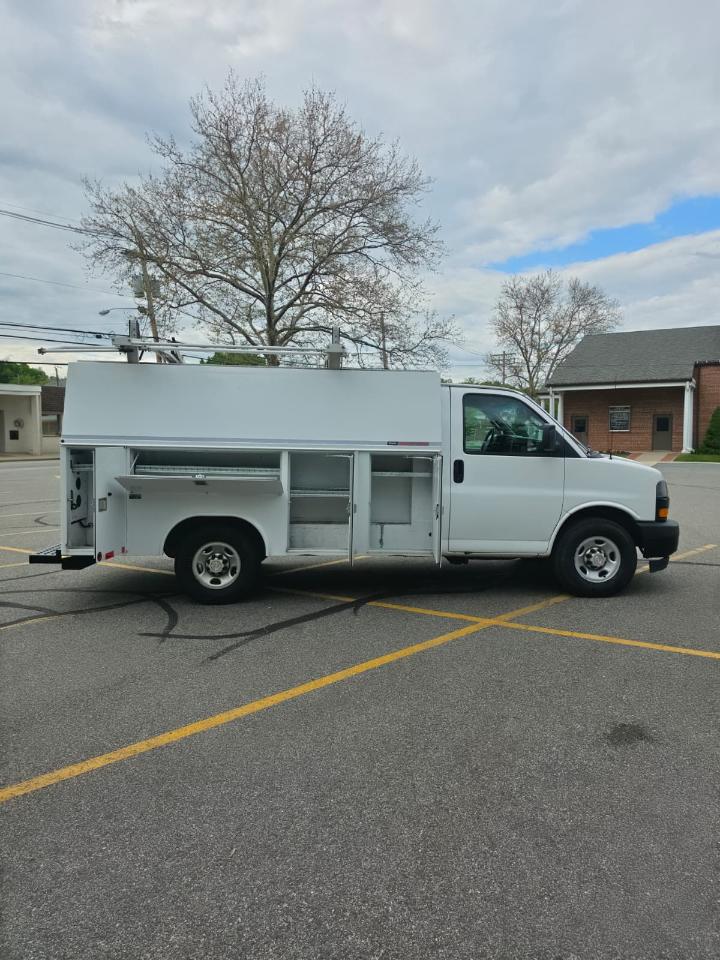 Chevrolet Express G3500 139" 2020