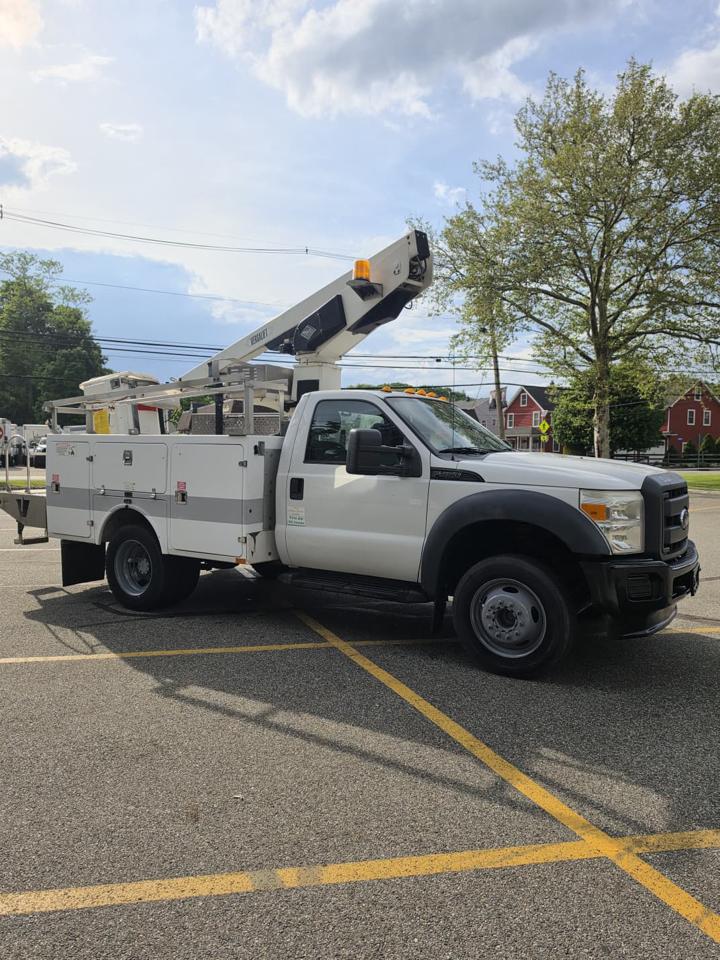 Ford F-450 SD Regular Cab DRW 2WD 2012