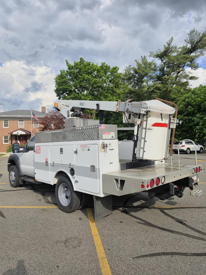Ford F-450 SD Regular Cab DRW 2WD 2012
