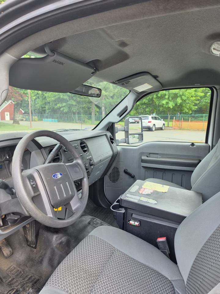 Ford F-450 SD Regular Cab DRW 2WD 2012