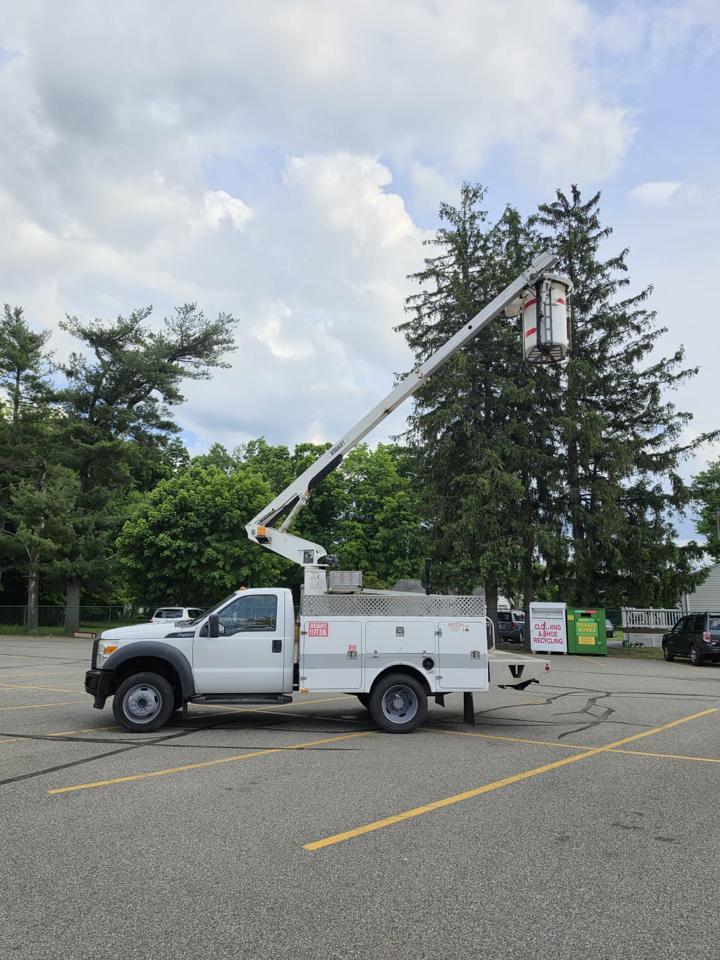 Ford F-450 SD Regular Cab DRW 2WD 2012