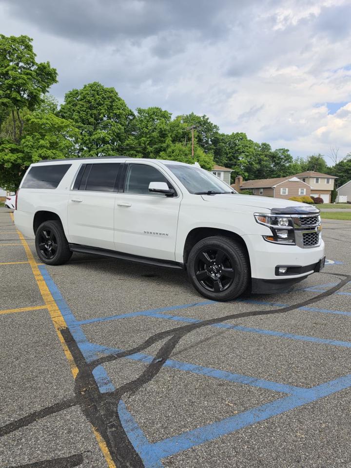 Chevrolet Suburban LT 4WD 2016