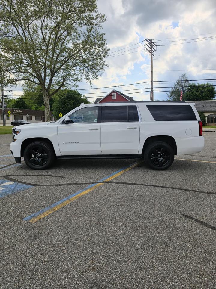 Chevrolet Suburban LT 4WD 2016