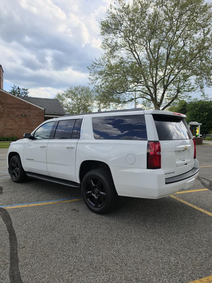 Chevrolet Suburban LT 4WD 2016