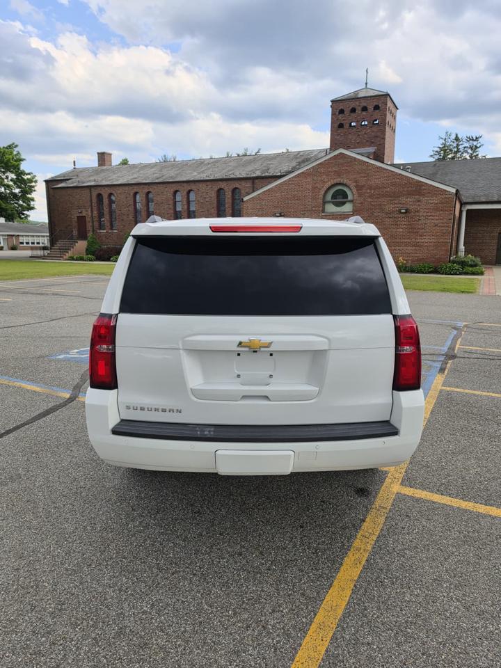 Chevrolet Suburban LT 4WD 2016