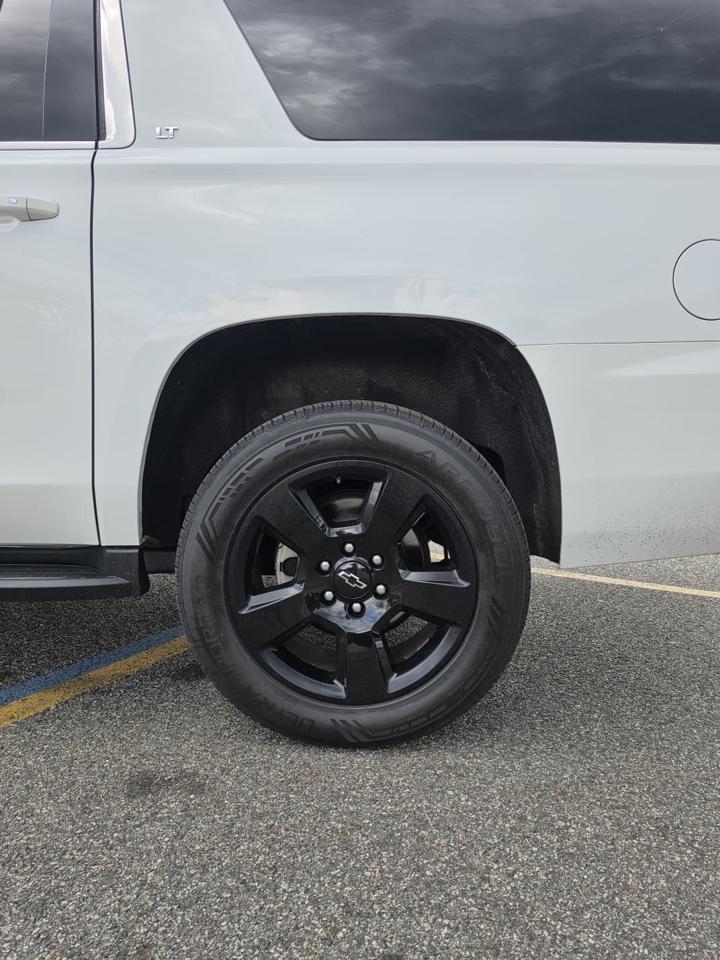 Chevrolet Suburban LT 4WD 2016