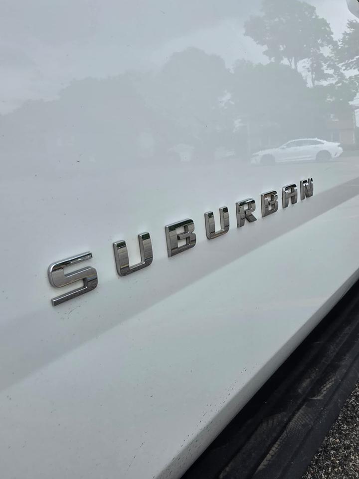 Chevrolet Suburban LT 4WD 2016