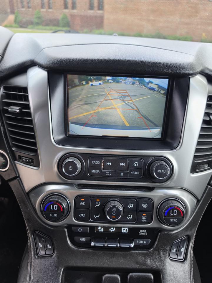 Chevrolet Suburban LT 4WD 2016
