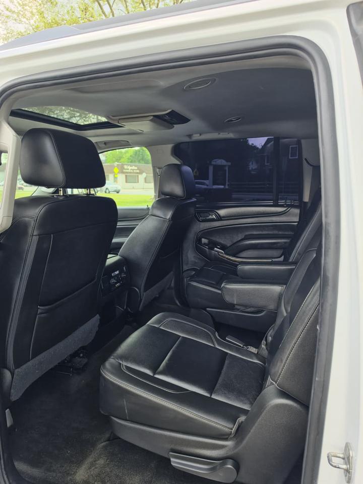 Chevrolet Suburban LT 4WD 2016
