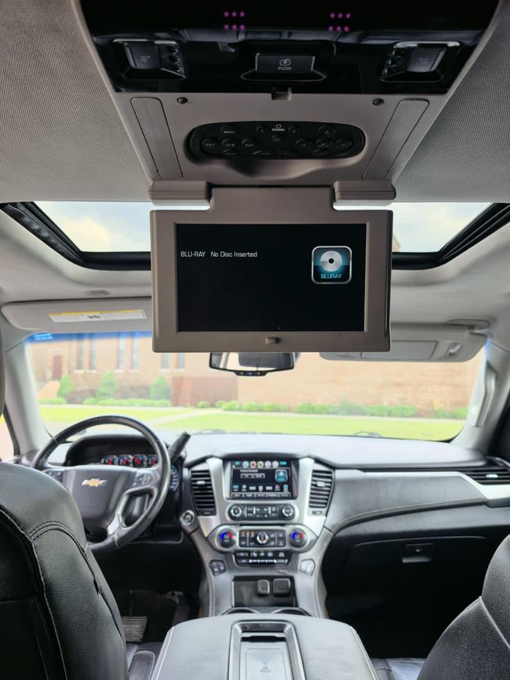 Chevrolet Suburban LT 4WD 2016