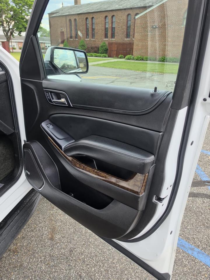 Chevrolet Suburban LT 4WD 2016