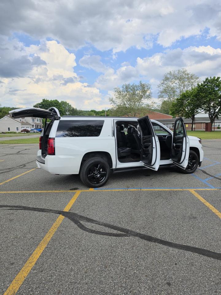 Chevrolet Suburban LT 4WD 2016