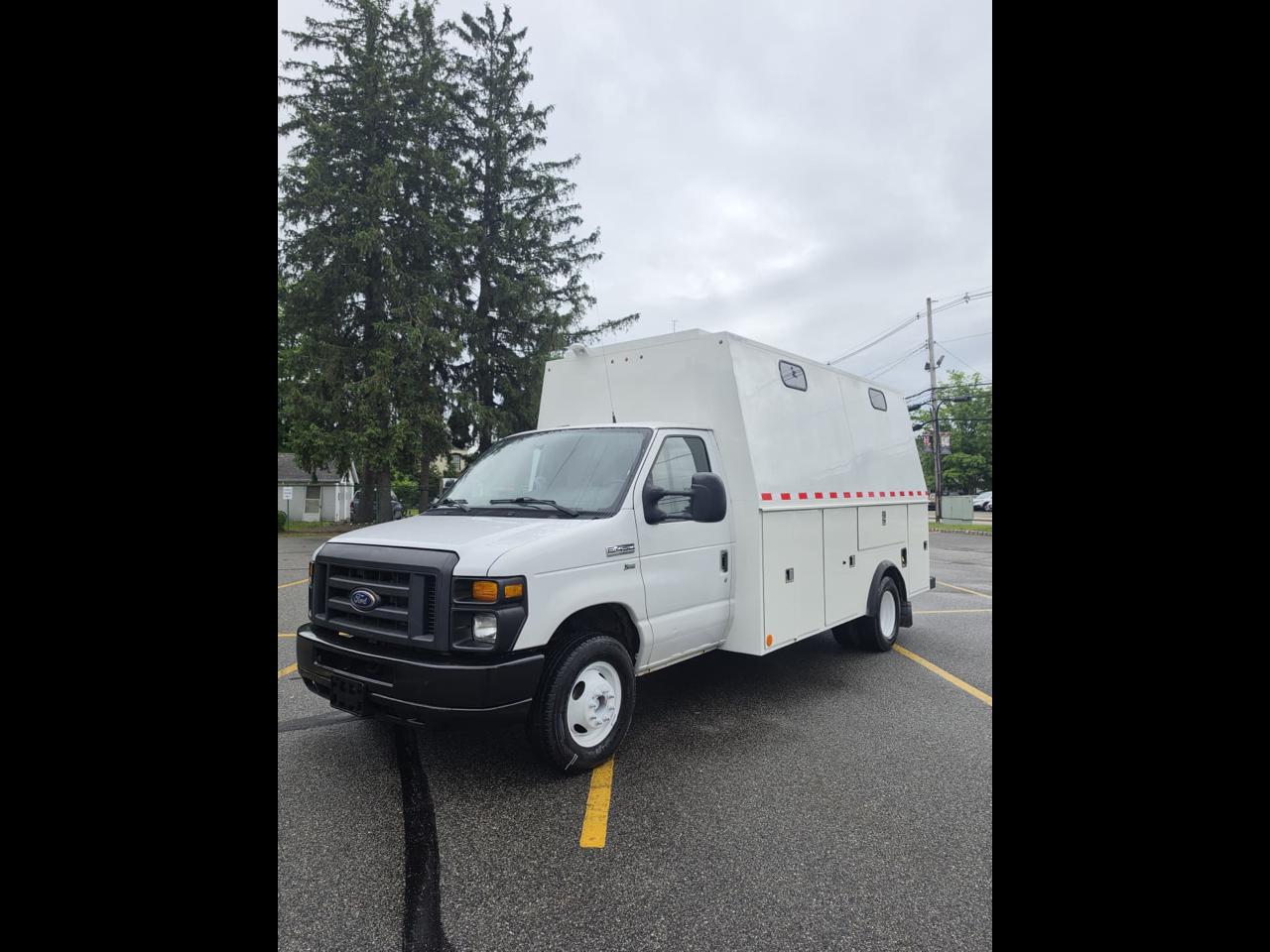 Ford Econoline E-450 2015